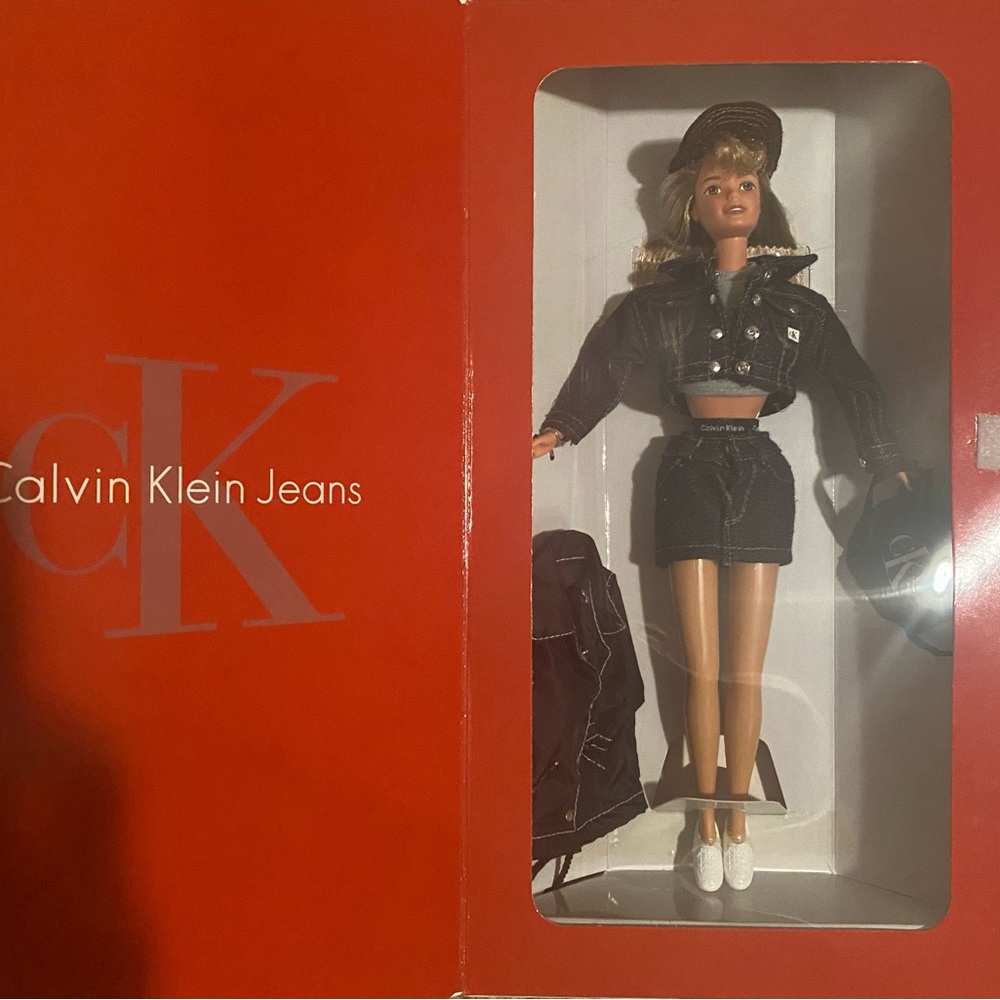 Calvin Klein Jeans Barbie Bloomingdale’s 1996 Limited Edition Mattel 16211 (NIB)